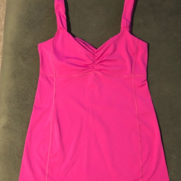 Lululemon scoop back tank - Picture 2 of 4